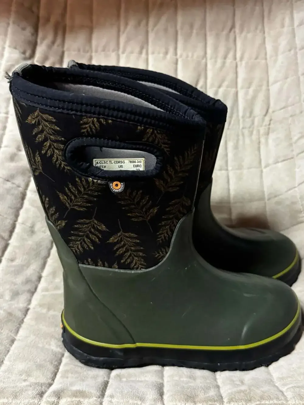 Kids Bogs Classic Fern Leaf Waterproof Rain Boots Size 2
